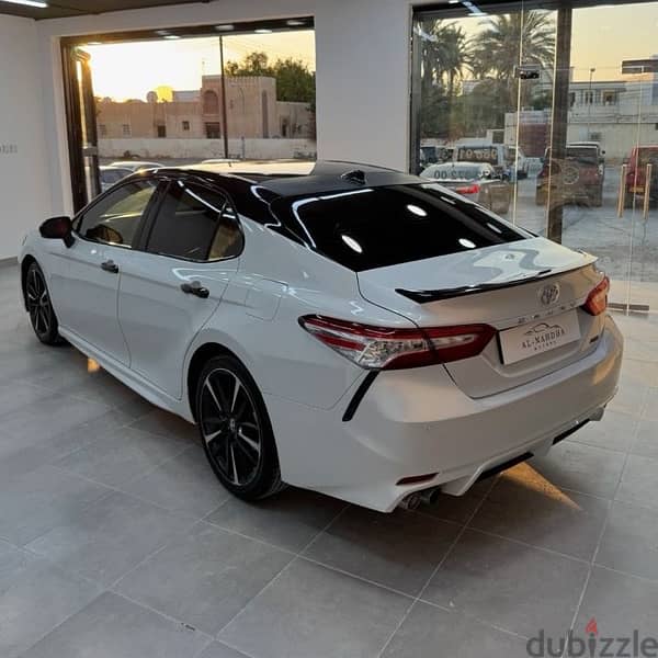 Toyota Camry 2018 3