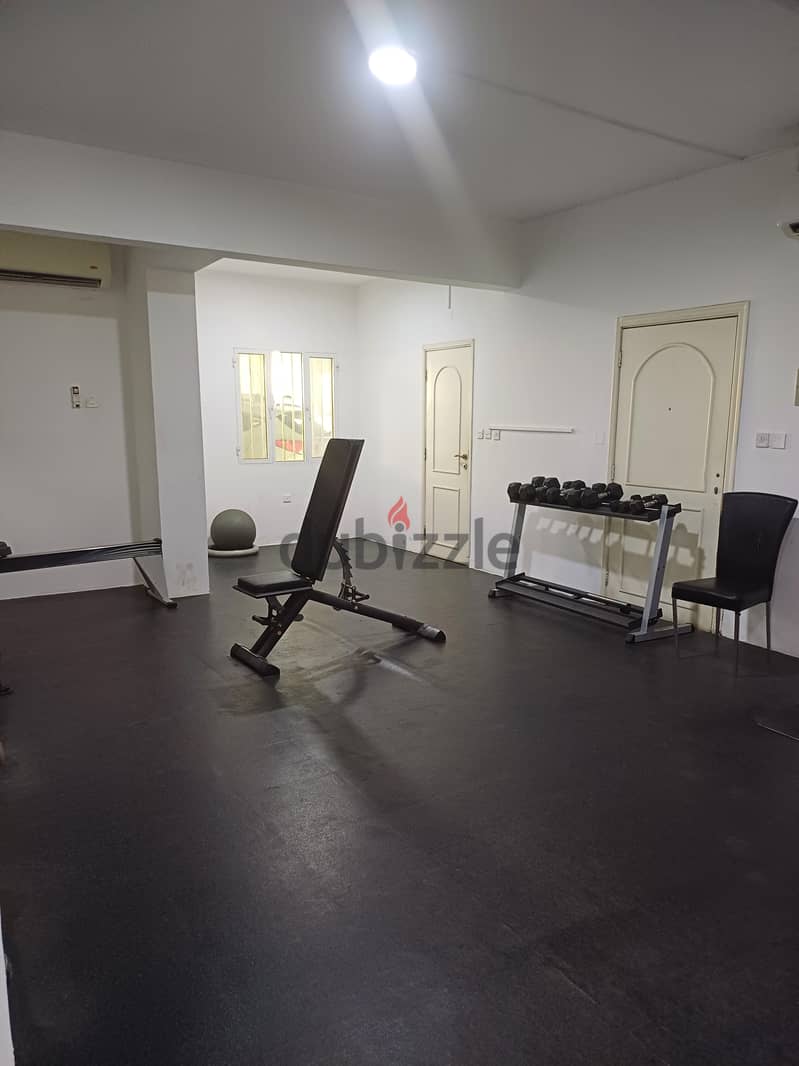 Budget-Friendly & Cozy 1BHK, FREE GYM & GAS, steps from Khuwair Square 4