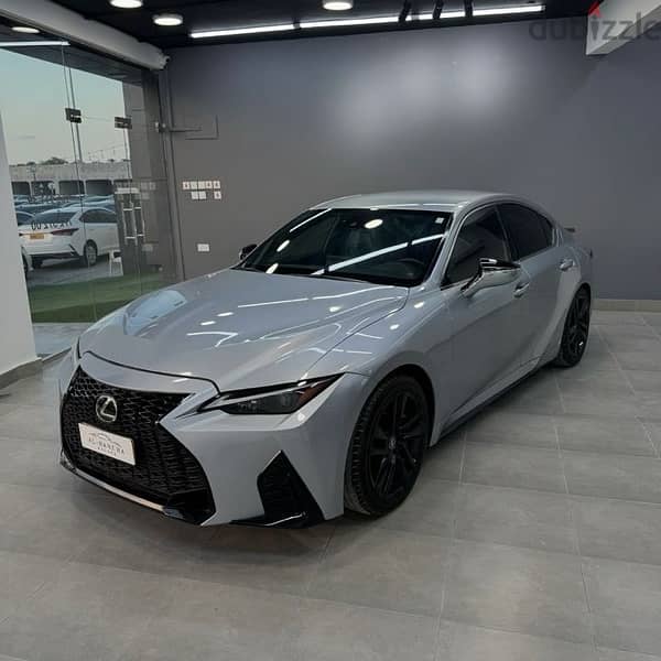 Lexus IS 300 2021 1