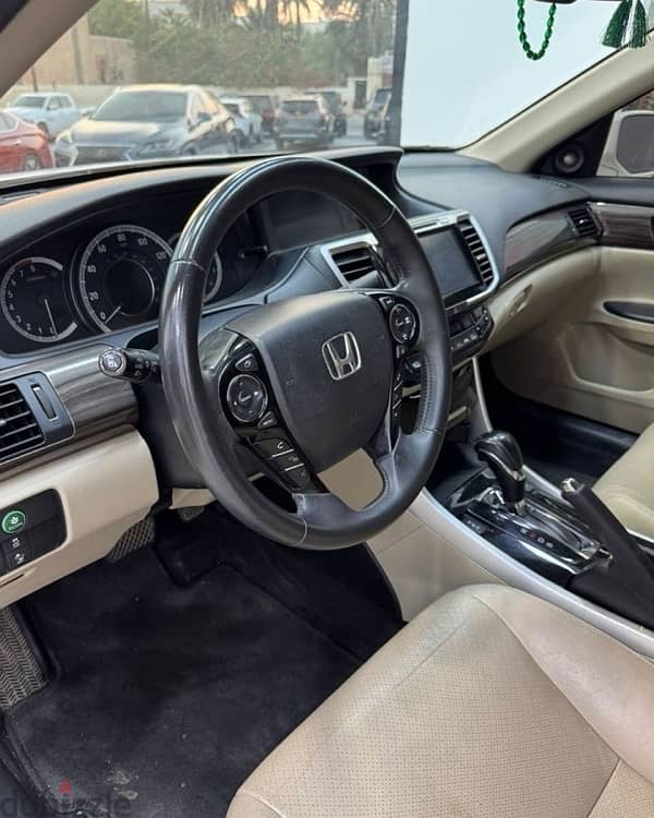 Honda Accord  V6 2016 4