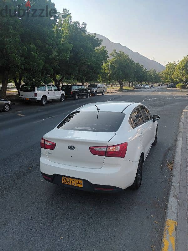 Kia Rio 2015 4