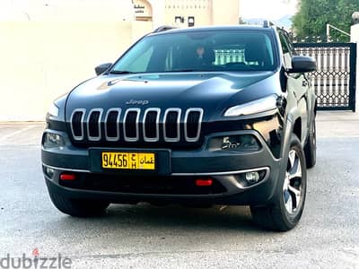 Pristine Condition Jeep Cherokee 2014 Trailhawk For Sale.