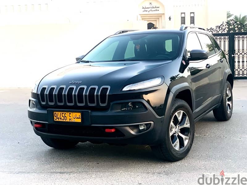 Pristine Condition Jeep Cherokee 2014 Trailhawk For Sale. 2