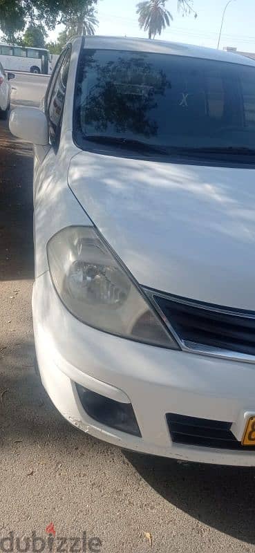 Nissan Tiida 2013 3