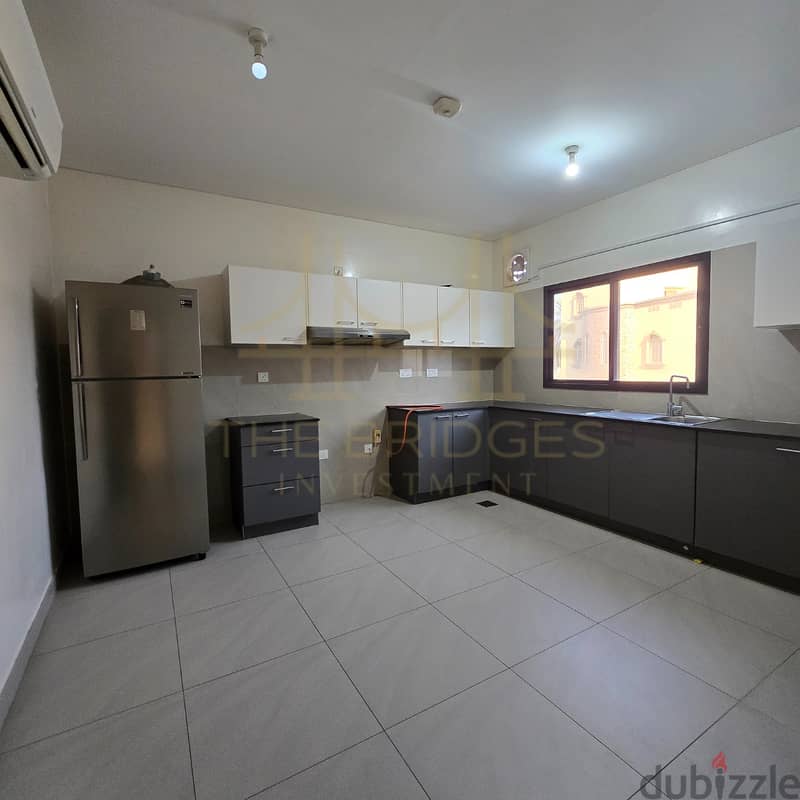 Beautiful 4 BR Townhouse Available for Rent in Al Hail North 7