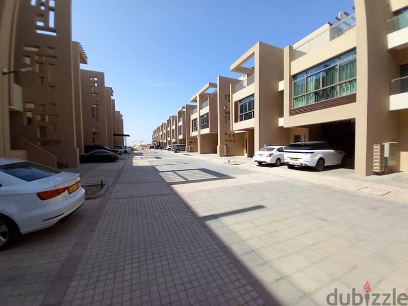 Villa for rent in Muscat Hills 2