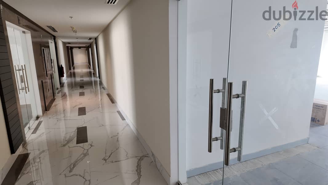 Office 94sqm for sale (25% downpayment) مكتب للبيع 7