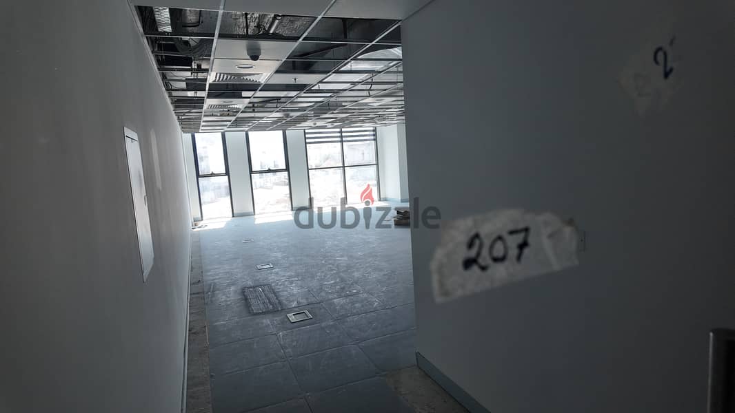 Office 95sqm for sale (25% downpayment) مكتب للبيع 6