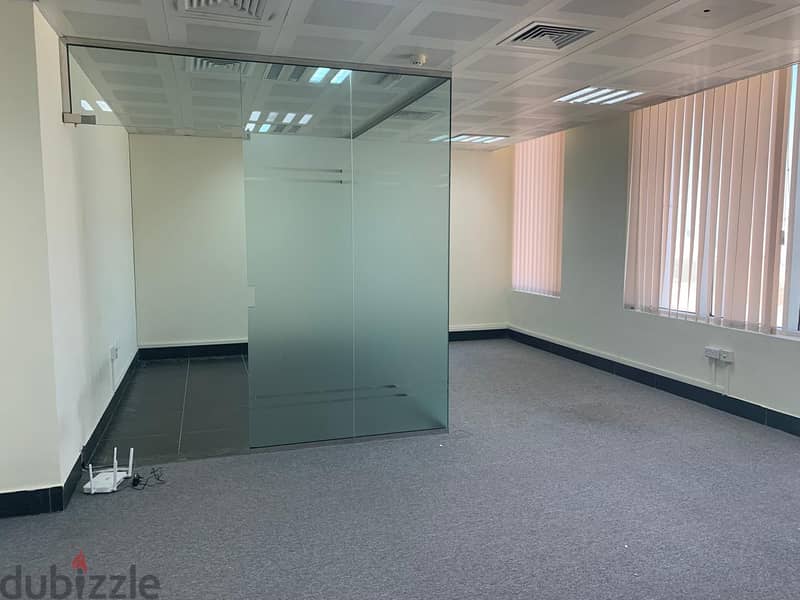 offices for rent located Madinat As Sultan Qaboos 7