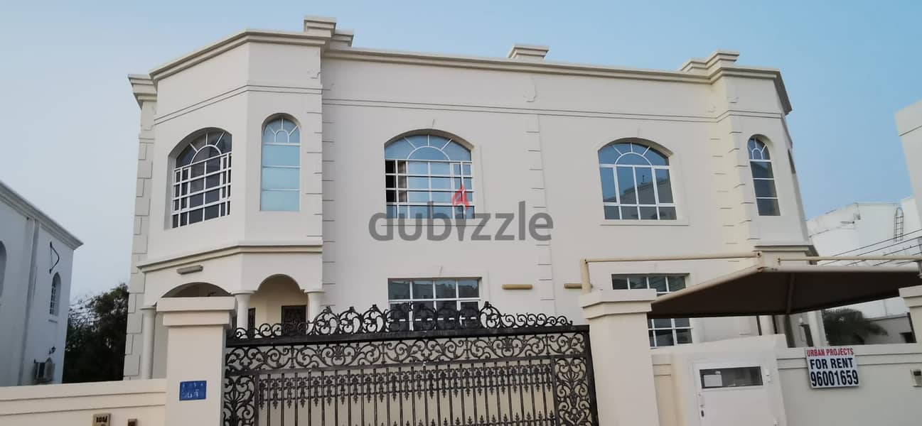 RV73 - 6 BHK VILLA NEAR VEG MARKET IN MAWALEH SOUTH 1