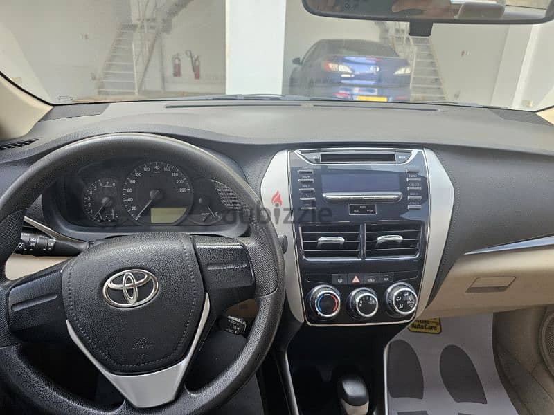 Toyota Yaris 2020 4