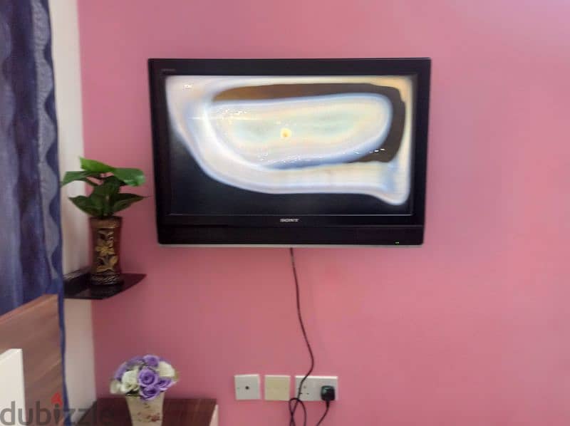 Sony Bravia TV for sale in Ruwi. 0