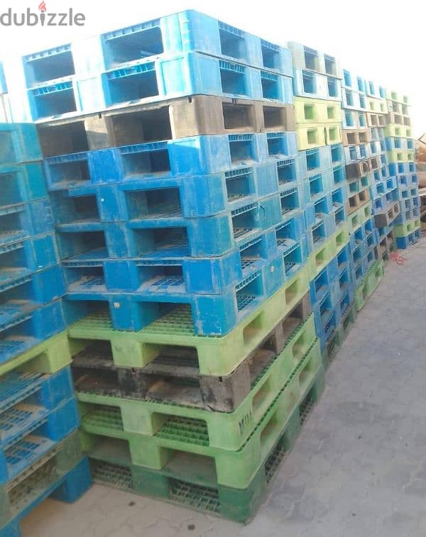 we have all kinds pallets and boxes 1