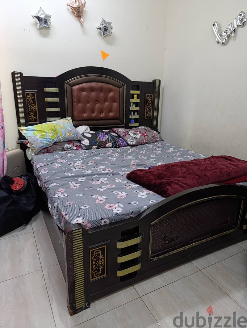 Bed with INBUILT STORAGE and mattress 1