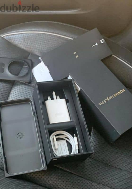 Honor magic 5 pro same like new phone with all accessories 1