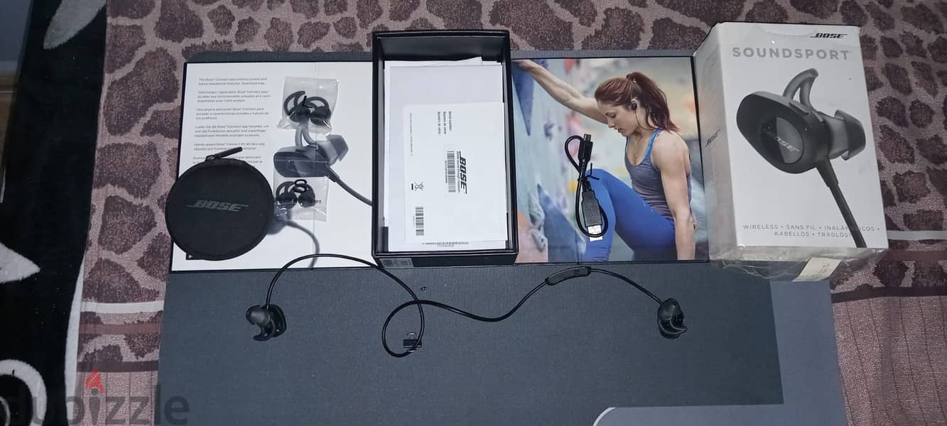 BOSE sound sport headphone 0