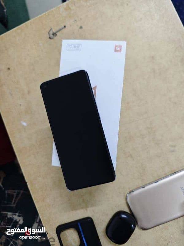 xiaomi 11 5g 8+4/128 gb ram rom 4