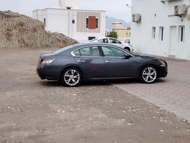 Nissan Maxima 2012 9