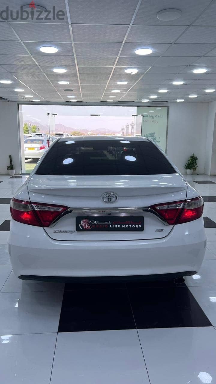 Toyota Camry 2017 1