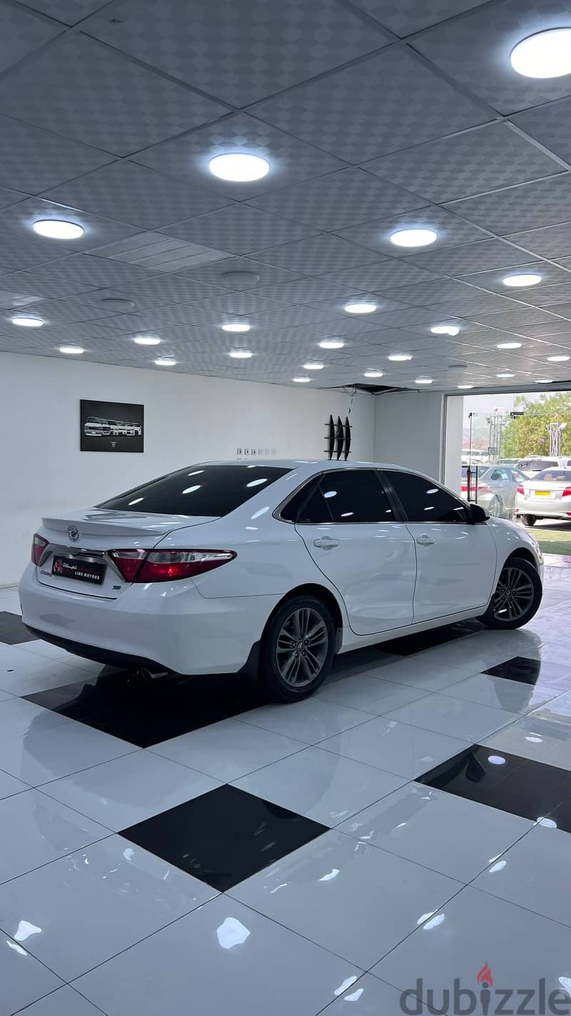 Toyota Camry 2017 5