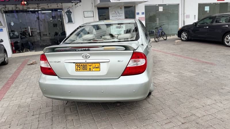 Toyota Camry 2004 3