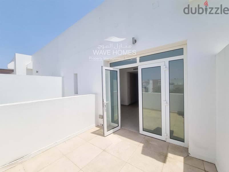 A Lovely & Spacious 3BR Townhouse Almouj 19