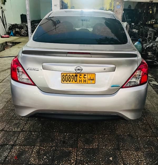 Nissan Sunny 2015 1