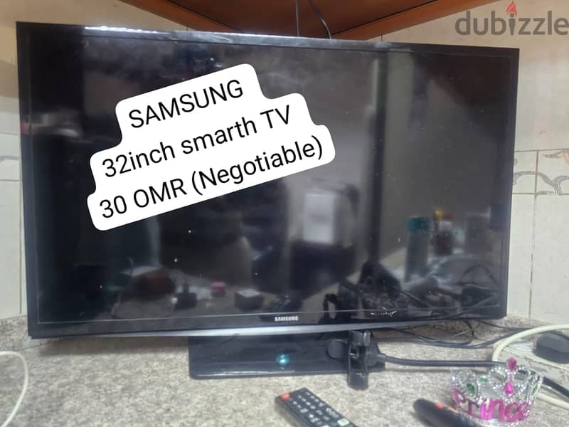 SAMSUNG 32" SAMRTH TV 0