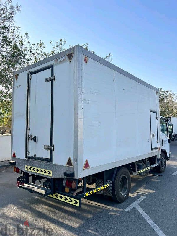 isuzu NPR truck freezer model 2017 good condition for sale 2