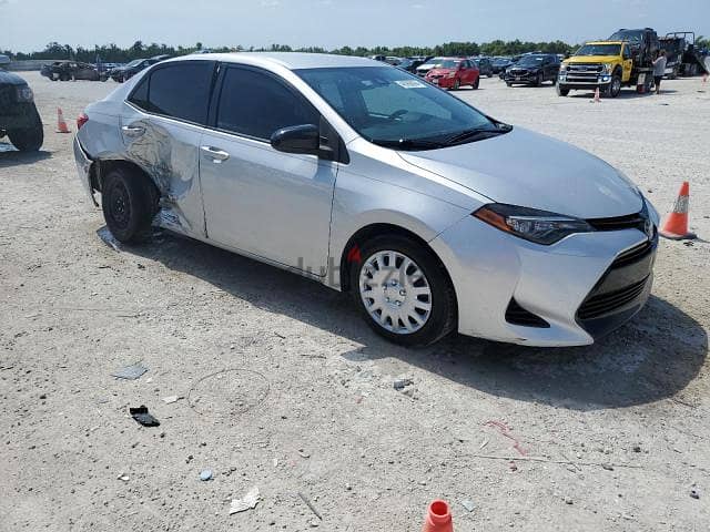 Toyota Corolla 2017 3