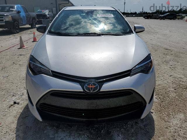 Toyota Corolla 2017 4