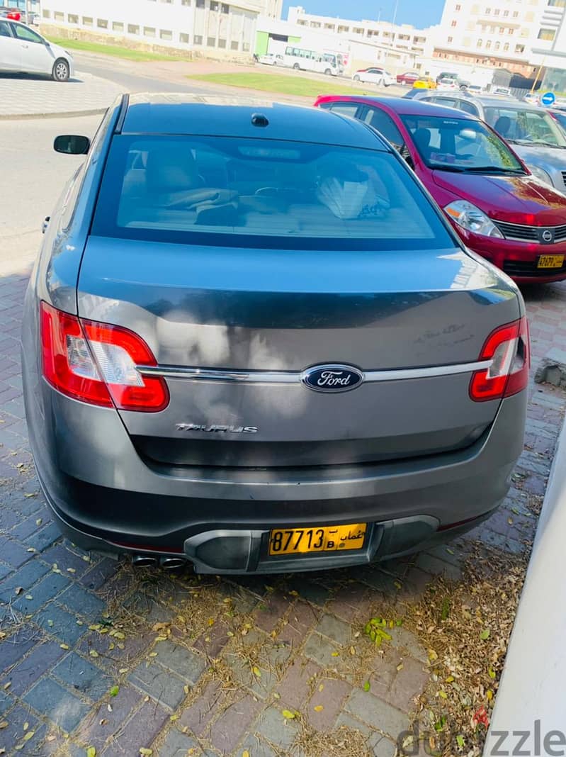 Ford Taurus 2011 2011 3