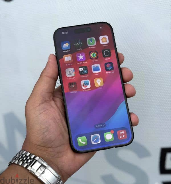 عرض خاص : iPhone 15 pro 256gb الهاتف بحالة الوكالة بدون اي شموخ 8