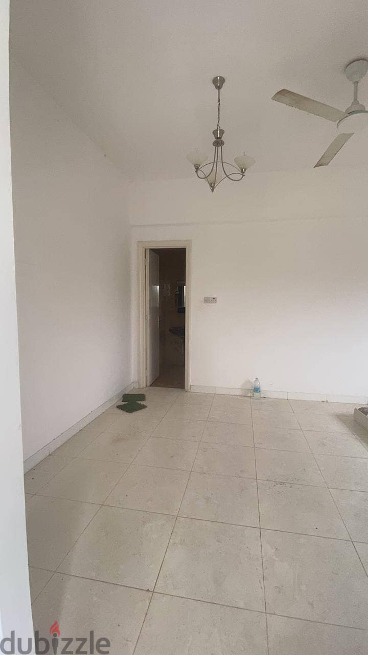 3Me30 Fabulous 3+1BHK villa for rent in MQ near British School 12