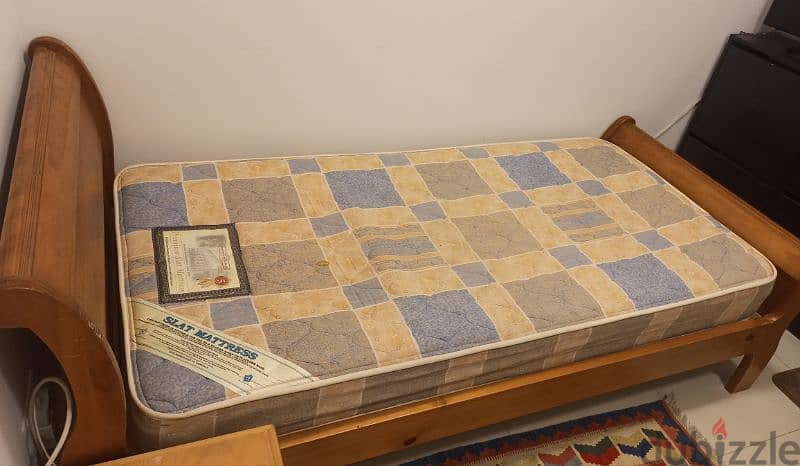 Single bed with mattress 3