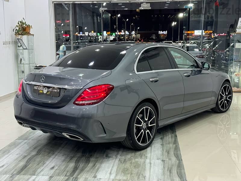 Mercedes-Benz C300 2018 5