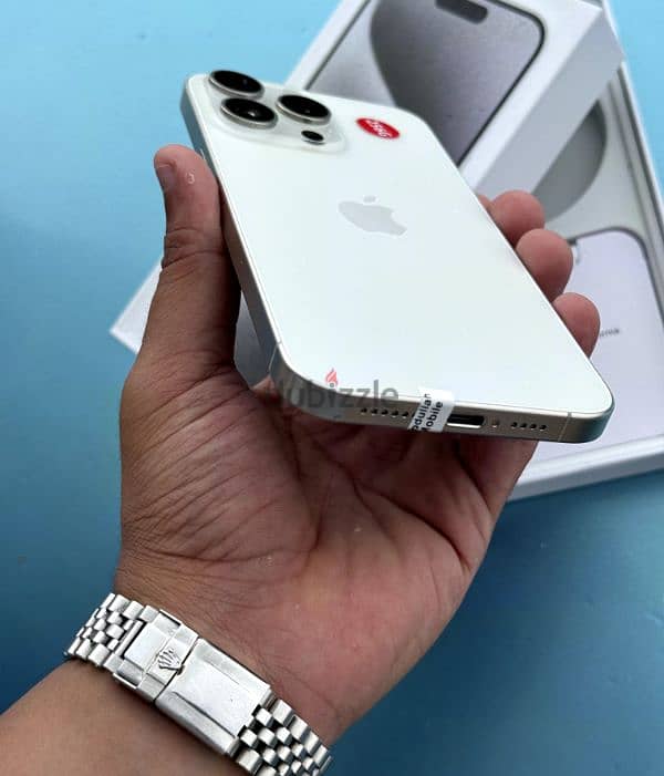 عرض خااص : iPhone 15 pro max 256gb هاتف بحالة الوكالة بدون اي مشاكل 7