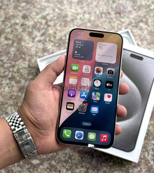 عرض خااص : iPhone 15 pro max 256gb هاتف بحالة الوكالة بدون اي مشاكل 11