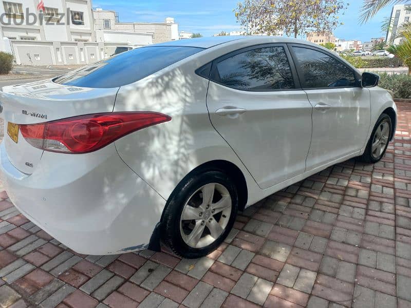 Hyundai Elantra 2012 4