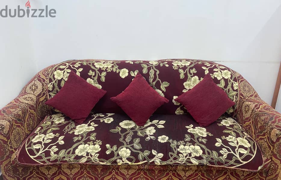 5 pcs Sofa set with 7 cushions and teapoi 9