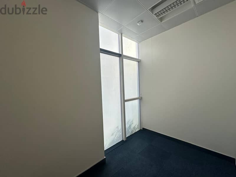 330-600 SQM Showroom for Rent at Azaiba with Amenities Nearby 3