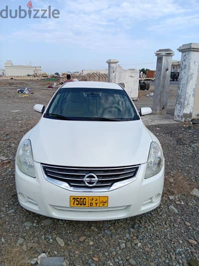 Nissan Altima 2012