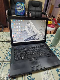 dell latitude E6410. i5. . . 4gb. . . 256 gb ssd 0