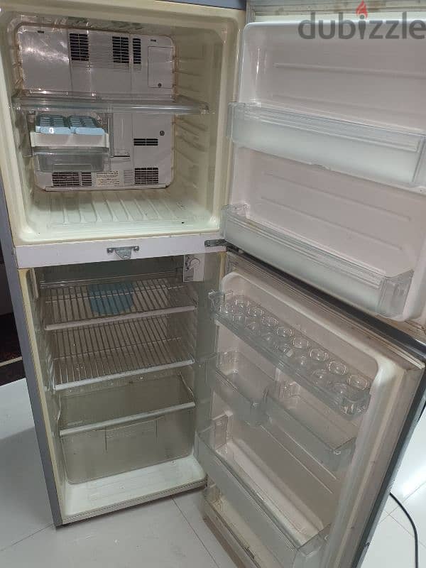 Sharp fridge for sale 4