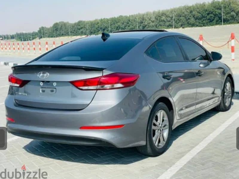 Hyundai Elantra 2018 full option 3