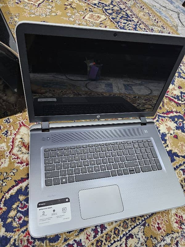 hp pavilion 17.3" 5