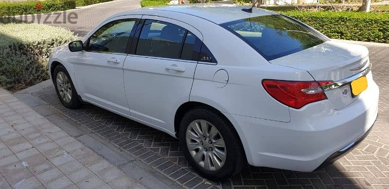 Chrysler 200 2012 white 3