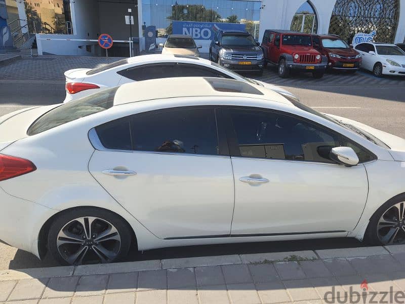 GCC Oman Kia Cerato 2016 SX _ full option number 1 _pearl color 5