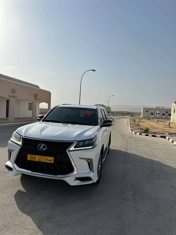 Lexus LX-Series 2016 2