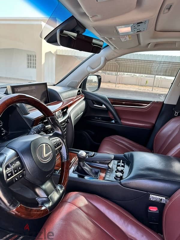 Lexus LX-Series 2016 7